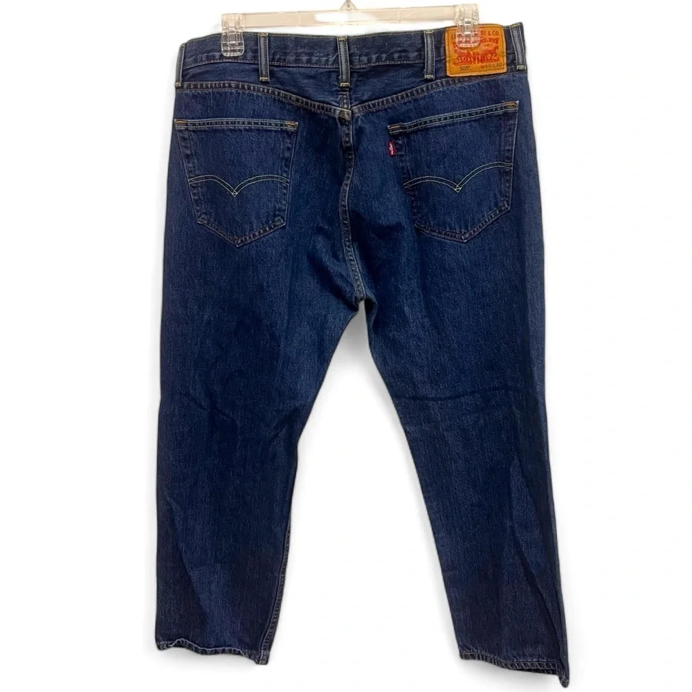 LEVI'S 505 Jeans 100% cotton medium wash size 40 30